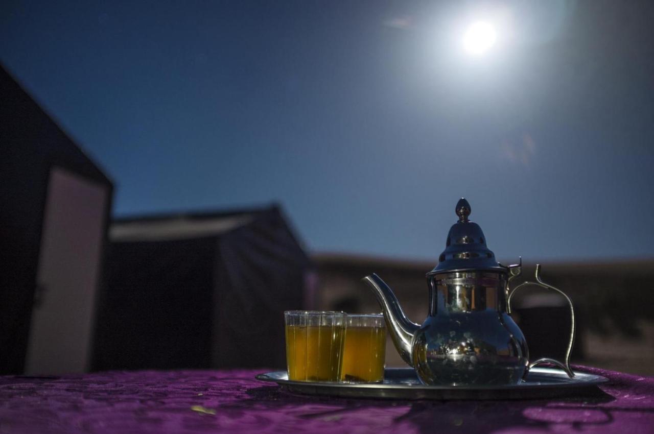 Camp Under Stars (Adults Only) Merzouga Esterno foto